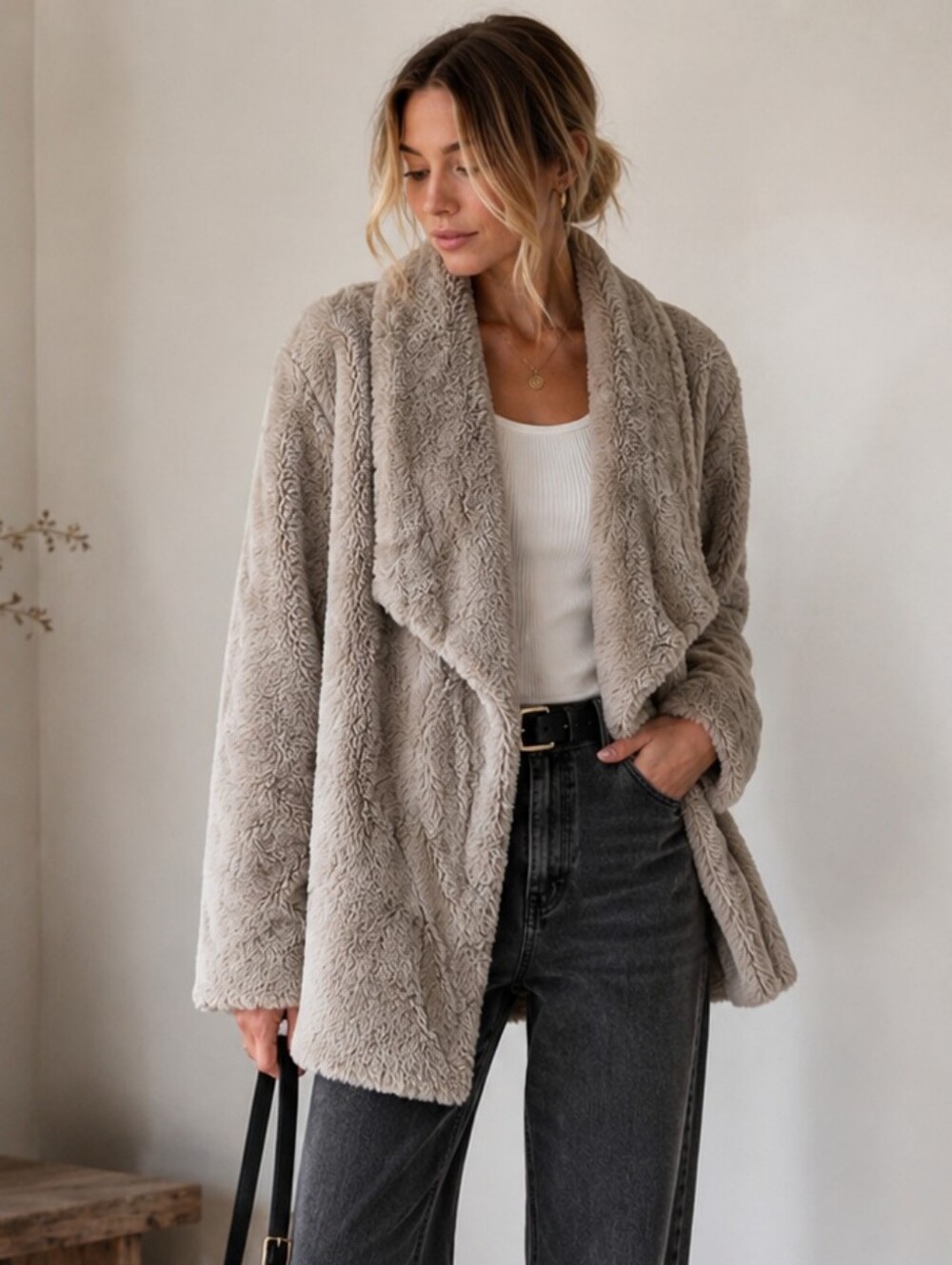 JACK by BB Dakota Beige Faux Fur Jacket Size Medium